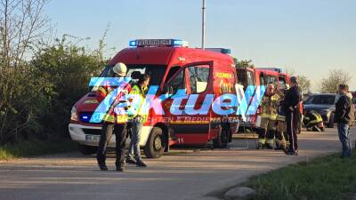 Lagerhalle mit Altreifen in Vollbrand - große Rauchentwicklung - Sperrung der B39 bei Altlußheim 
