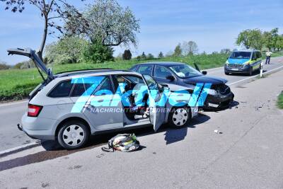 Frontalcrash: Skoda kracht in Skoda - Landstraße bei Rohrbronn teilweise gesperrt - 25000€ Schaden bei Verkehrsunfall am Mittag