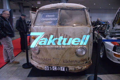 Retro Classics Messe schon am ersten Tag gut besucht