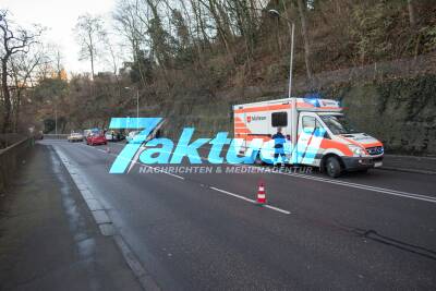 Zu schnell in Kurve: Frontalzusammenstoß auf der Rotenwaldstraße