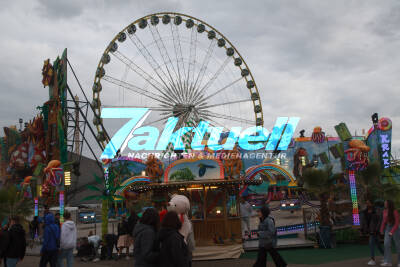 Das Stuttgarter Frühlingsfest am 2. Frühlingsfest-Freitag.