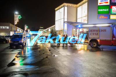 Elektroauto Brennt im Funpark Koengen