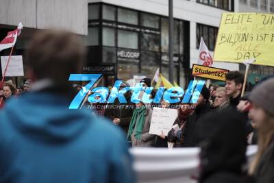 Demonstration gegen Studiengebühren in Baden-Württemberg