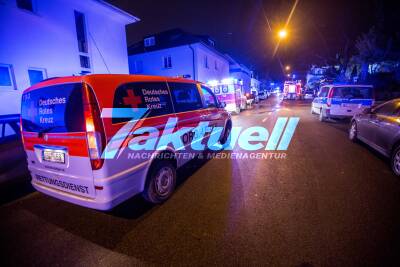 Kellerbrand in Mehrfamilienhaus fordert langen Feuerwehreinsatz