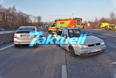 A5 bei Karlsruhe: Pannen-Pkw auf Fahrbahn verursacht Unfall mit 4 beteiligten Pkw und mindestens 6 Verletzten