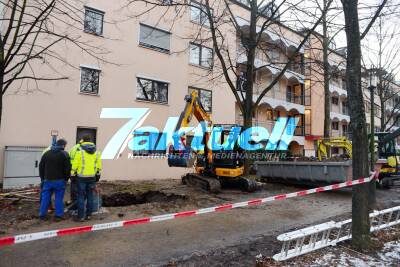 Wasserrohrbruch flutet dutzende Keller und Garage teils meterhoch - Feuerwehr pumpt stundenlang Wasser ab