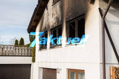 Tagbilder vom Wohnhausbrand in Warmbronn - Ermittlungen nach möglichen Einbruch laufen