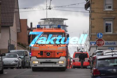Müllcontainer brennt in Degerlocher Tiefgarage - Feuerwehr leitet umfangreiche Belüftungsmaßnahmen ein