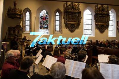 Staatssekretärin Friedlinde Gurr-Hirsch und Landesbischof D. Frank O. July zu Besuch bei der Wiedereinweihung der Jakobus-Stadtkirche Brackenheim
