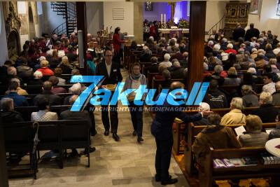 Staatssekretärin Friedlinde Gurr-Hirsch und Landesbischof D. Frank O. July zu Besuch bei der Wiedereinweihung der Jakobus-Stadtkirche Brackenheim