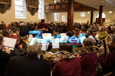 Staatssekretärin Friedlinde Gurr-Hirsch und Landesbischof D. Frank O. July zu Besuch bei der Wiedereinweihung der Jakobus-Stadtkirche Brackenheim