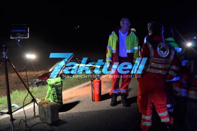 Tödlicher Verkehrunfall: 20-jähriger kommt von Straße ab, prallt frontal mit Gegenverkehr zusammen