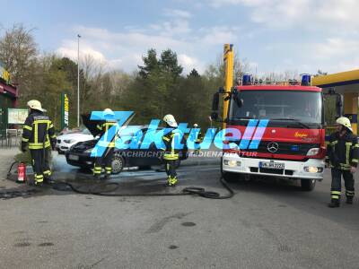 Ford brennt auf Subway Parkplatz in Waiblingen