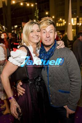 WasenWirtWarmUp Party die Nacht in Tracht im Club Schocken Stuttgart