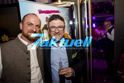 WasenWirtWarmUp Party die Nacht in Tracht im Club Schocken Stuttgart