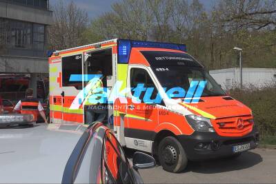 Gasalarm an Gymnasium - 686 Betroffene, 112 Patienten, 5 Hubschrauber und Krankenwagen aus allen umliegenden Landkreisen im Einsatz