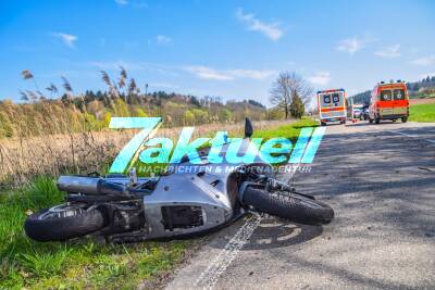 Östringen: Schlimmer Crash zwischen Motorrad und Sportwagen - Kradfahrer und Sozius schleudern durch die Luft und werden lebensgefährlich verletzt - Zwei Rettungshubschrauber im Einsatz