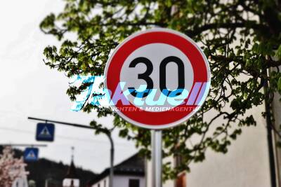 Noch mehr Schilder in den Berglen - Gemeinde richtet 30 Zonen in den Ortschaften ein