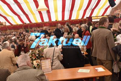 Frühlingsfest: Eröffnung des 79. Stuttgarter Frühlingsfest mit Bürgermeister Föll