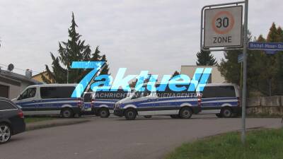 Anschlag auf BVB-Bus - Festnahme bei Tübingen - großer Polizeieisatz in Rottenburg