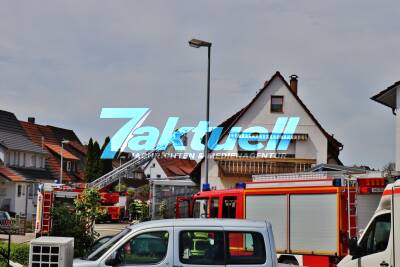 Photovoltaik Anlage setzt Dachstuhl in der Endersbacher Talstraße in Brand