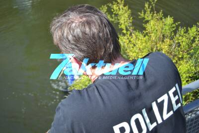 Pforzheim: Polizeitaucher suchen in der Enz nach Tatwerkzeug