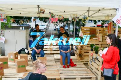 Übermorgen Markt 2017 auf dem Marienplatz in Stuttgart