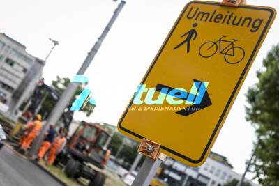 Bad Cannstatt - Beginn der Sanierungsarbeiten an der Haltestelle Wilhelmsplatz