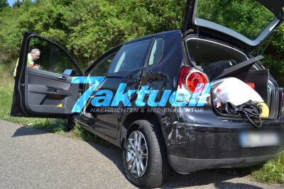 Unfall im Pfingstreiseverkehr auf A8 bei Pforzheim, mehrere PKW beteiligt, ein Wohmobil umgekippt, 2 Kinder verletzt
