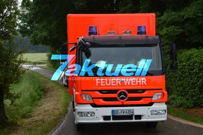 Diesel läuft in Gewässer - Einsatz für mehrere Feuerwehren - Verunreinigung möglicherweise durch Ölwechsel