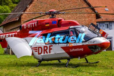 Dramatischer Horrorunfall im Kraichtal: Vater und Kind werden mit dem Fahrrad von PKW erfasst und schwer verletzt unter PKW eingeklemmt