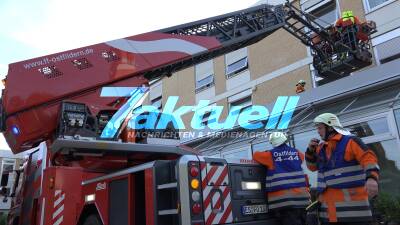 HAUPTÜBUNG: Feuer in der medius Klinik Ostfildern-Ruit, Evakuierung bettlägeriger Patienten üder die Drehleiter