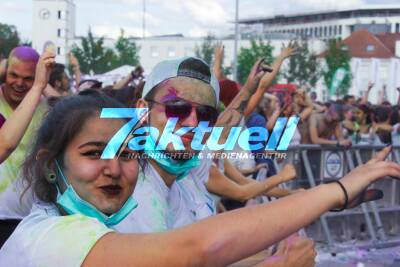 HOLI Farbenwelt Stuttgart auf dem Flugfeld Böblingen