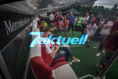 Saison Eröffnung des VfB Stuttgart mit einem großen Fanfest auf dem Wasengelände