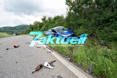 Frontalzusammenstoß auf der L 1214 zwischen Weilheim/Teck und Aichelberg, 2 Schwerverletzte, Komplettsperrung