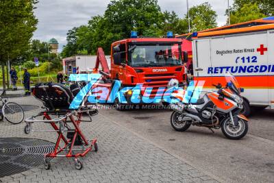 MANV Alarm am Hauptbahnhof Karlsruhe: DBahn Strecke voll gesperrt - Einsatzkräfte versorgen tausende Reisende - Grosseinsatz
