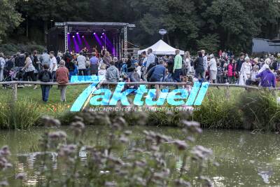 Gutes Wetter lockt Tausende Besucher nach Ludwigsburg zum Lichterzauber im Blühenden Barock