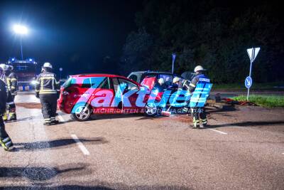Vorrang missachtet: 3 Verletzte nach Crash mit zwei Fahrzeugen