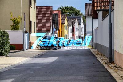 Realer Irrsinn in Forst: Einbahnstraße wird durch Baustelle zur Sackgasse - Autofahrer finden laut Ausschilderung kein Ausweg aus der Strasse