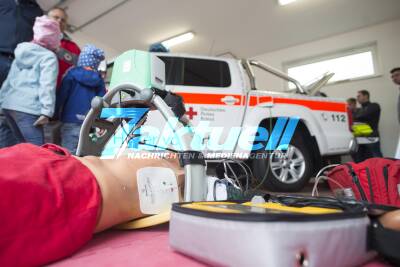 Tag der offenen Türe bei der Freiwilligen Feuerwehr Weilheim/Teck und dem DRK