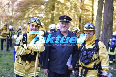 Heißer Süden 2017: Katastrophenschutz-Übung: Brandschadensstelle Ammerbuch und den Bergwachteinsatz Rettung in schwierigem und unzugänglichem Gelände
