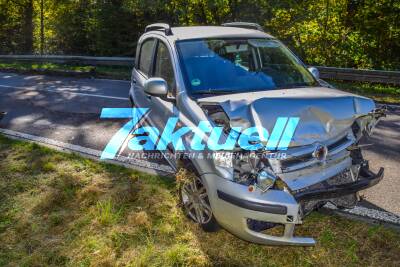 Schwerer Verkehrsunfall zwischen Hambrücken und Wiesental: PKW kracht in Leitplanke - Fahrerin trotz heftigem Aufprall mit grossem Schutzengel