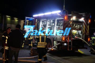 Übung der Freiwilligen Feuerwehr Bad Überkingen: Unfall im Chemikalienraum und Brand im Alkohollager