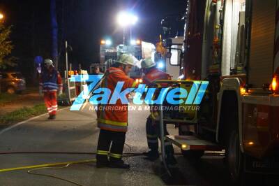 Alarmübung der Feuerwehr Aspach: Traktor verliert Kontrolle und prallt mit PKW zusammen - 2 Eingeklemmte Personen