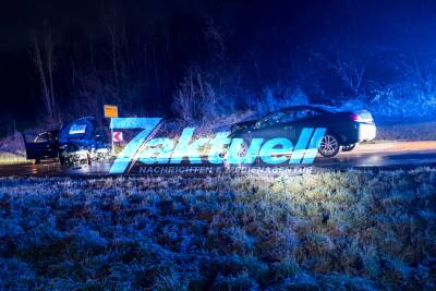 Frontalunfall nach Glatteis in der Nacht: Mehrere Verletzte nach Crash auf Landstraße