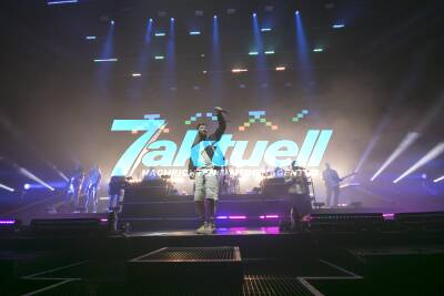 Marteria spielt vor 10.000 Fans in der Hanns-Martin-Schleyerhalle