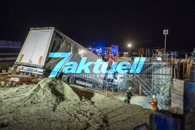 Tausend Schutzengel gehabt! LKW rast ungebremst in S21 Baustelle - Führerhaus verkeilt sich 20m über Tunnelabgrund - Fahrer über 3h eingeklemmt