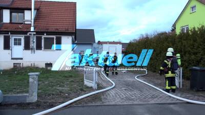 Unachtsamer Jugendlicher wirft glühende Zigarette weg und löst Kellerbrand in Wohnhaus aus