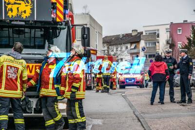 Leonberg: Chemieraum in Realschule brennt komplett aus - Feuerwehrmann verletzt und 50 Leute evakuiert
