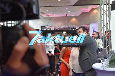 Bachelor-Paar Kristina Yantsen und Daniel Völz zu Gast auf Hochzeit-& Event-Messe in Schwäbisch Gmünd